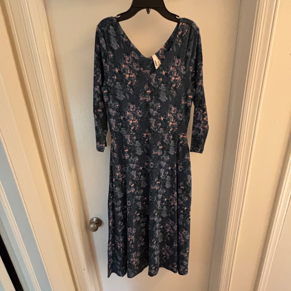 Pact organic cotton midi dress with pockets, medium